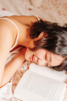 詹妮弗劳伦斯扑克房